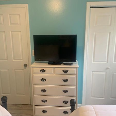 Cheerful Two Bedroom House 1.5 Miles From Beach. Myrtle Beach Ngoại thất bức ảnh