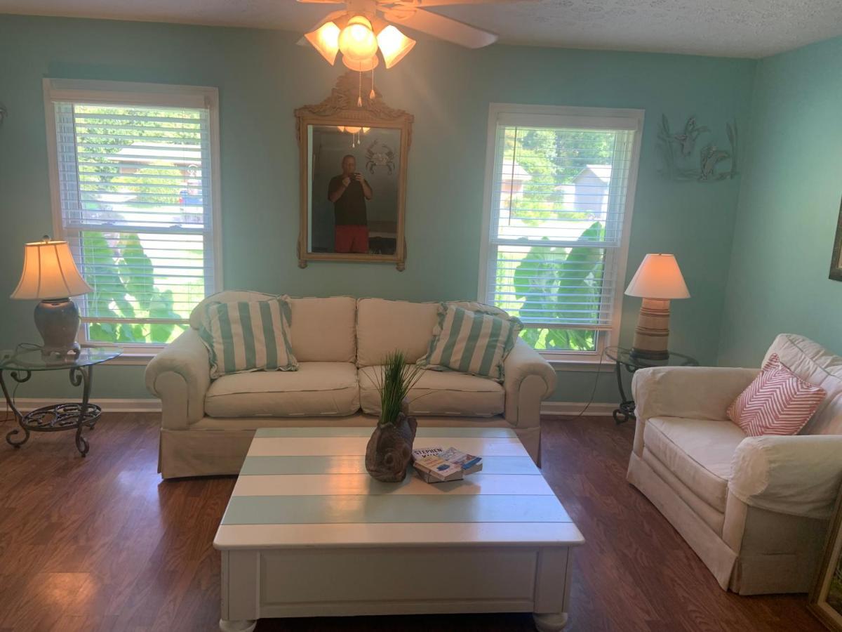 Cheerful Two Bedroom House 1.5 Miles From Beach. Myrtle Beach Ngoại thất bức ảnh